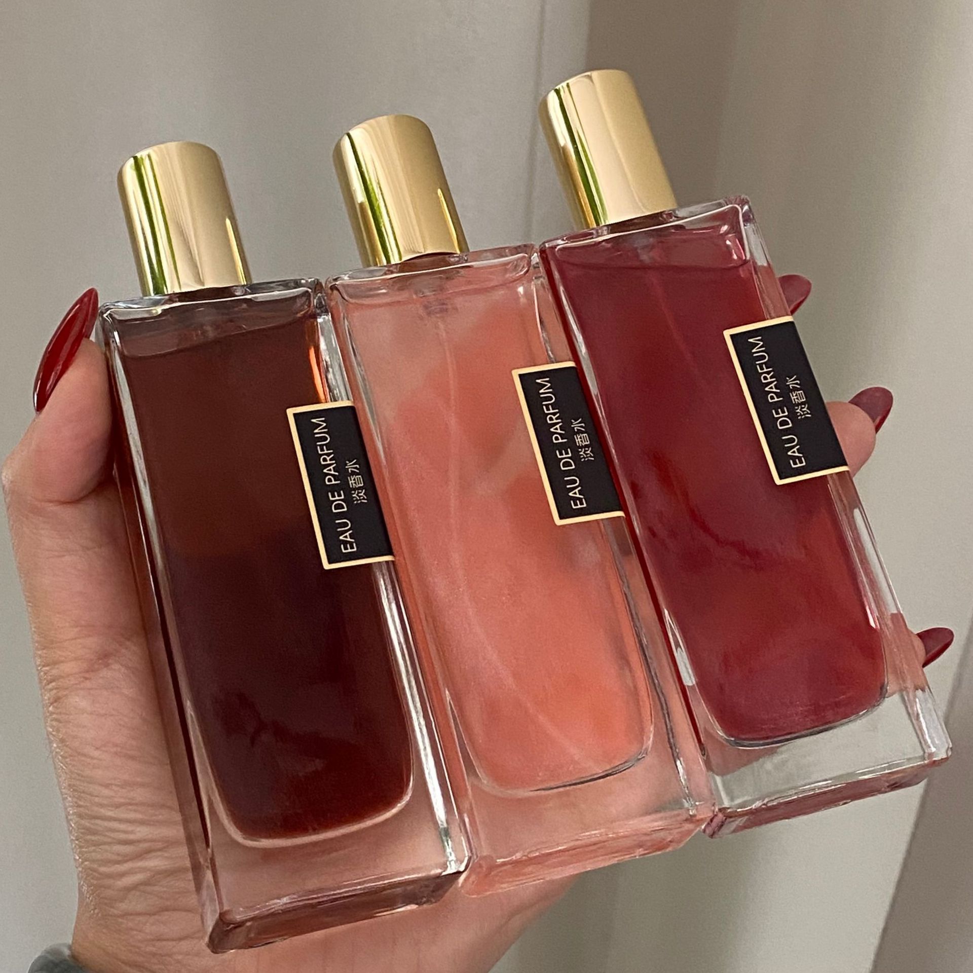 Reversal Paris Kadınlar İçin E - Perfume Fragrance Paris incelemesi ve fiyatı